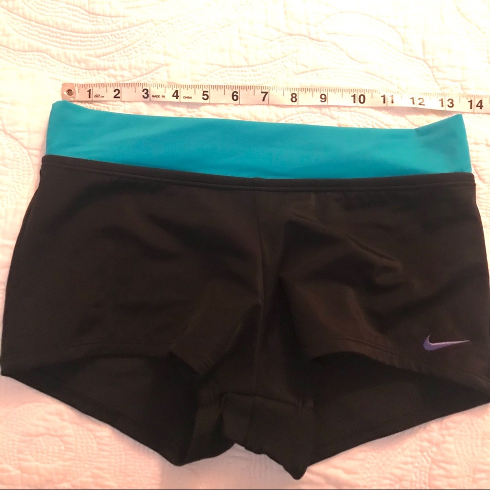 Nike 2 piece Tankini - Picture 3 of 11